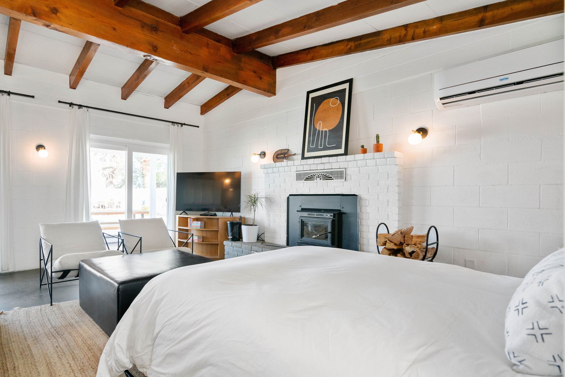 Wonder Valley Ranch bedroom